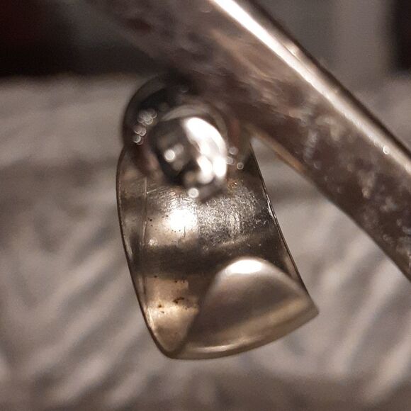 Womans Pewter  Cuff Hoops Vintage Earrings - Picture 4 of 8